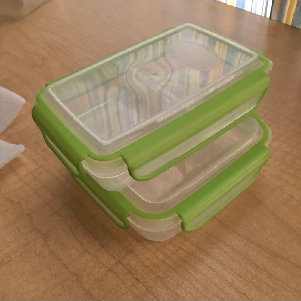 Bundle 4 Food Storage Containers Green | Two Glass, Two Plastic